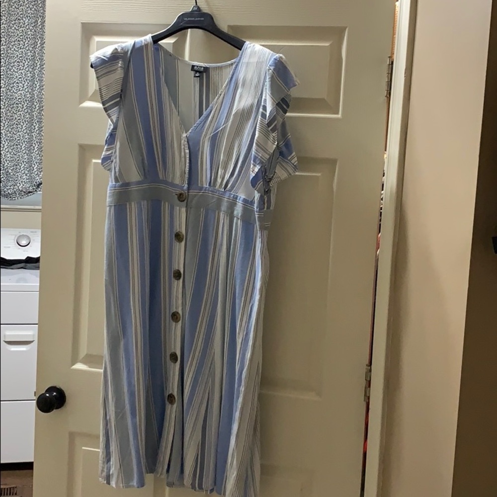 a.n.a. A New Approach Dress - Size XL